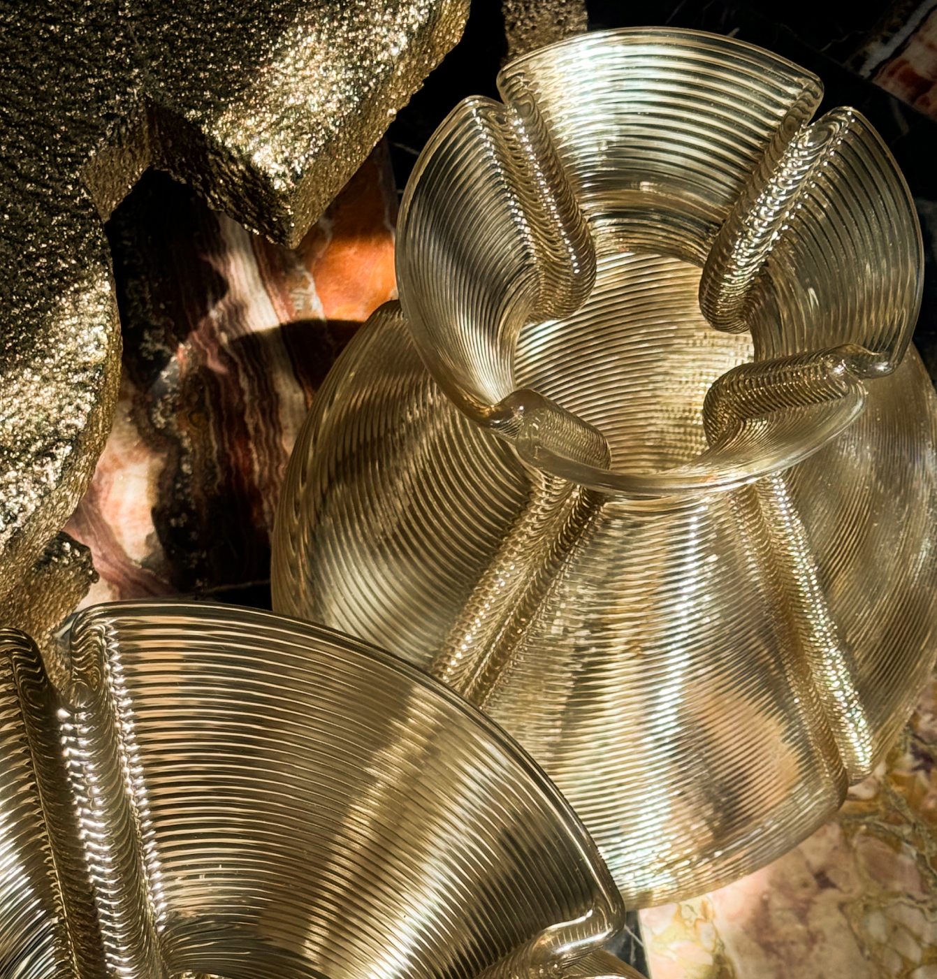 Changing Vase image number 1