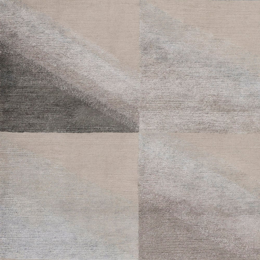 ILLUME RUG image number 2