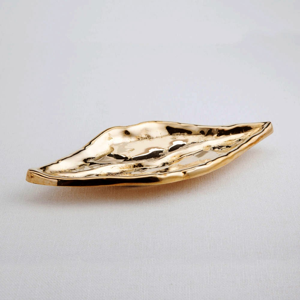 CLASSIC KISS DISH image number 2