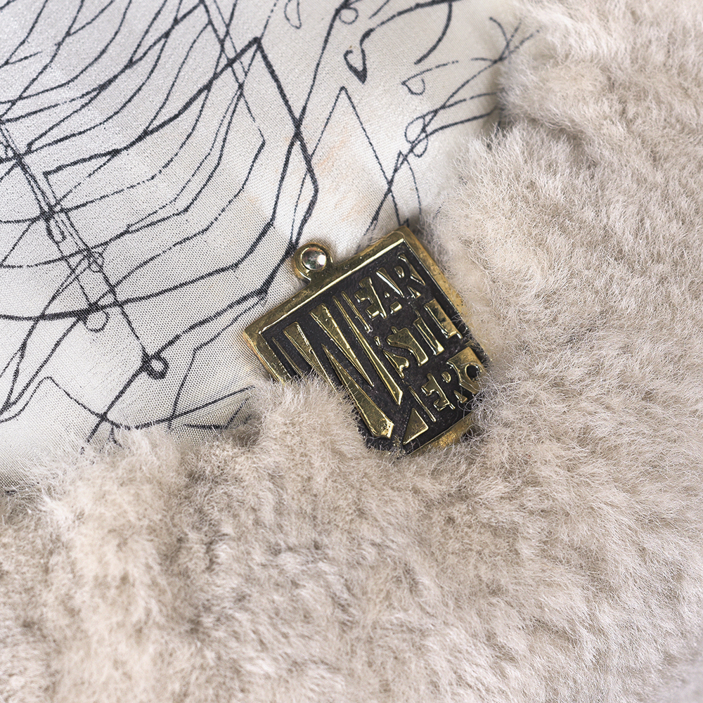 FOOT STOOL image number 2