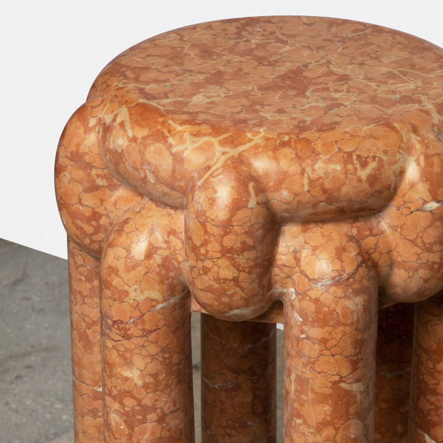 Nudo Drink Table image number 3