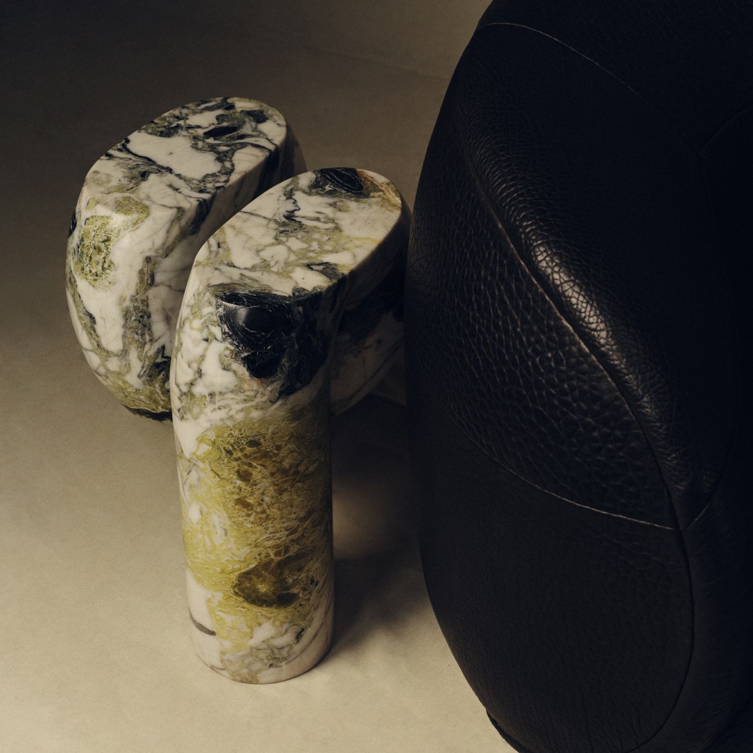 Nudo Side Table image number 1