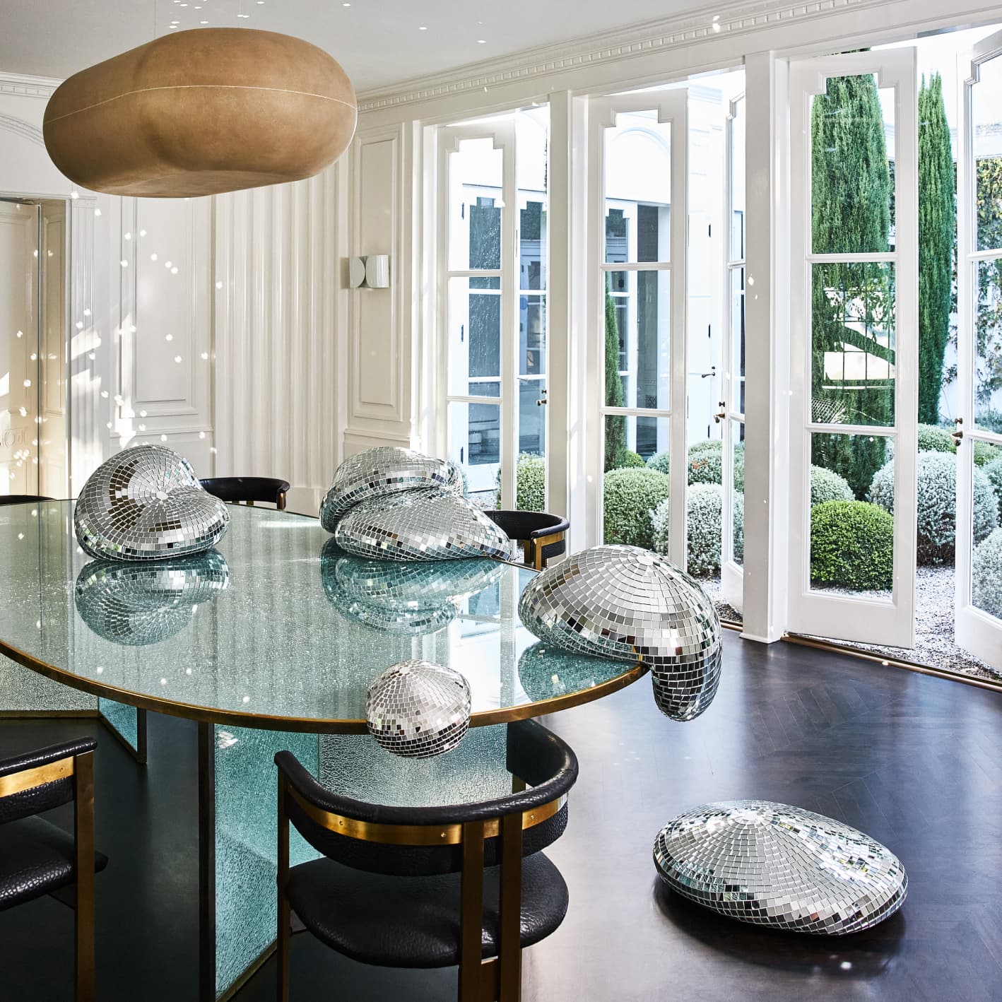 Cracked Actor image number 7