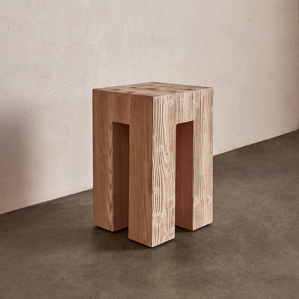 PIRU PLINTH image number 2