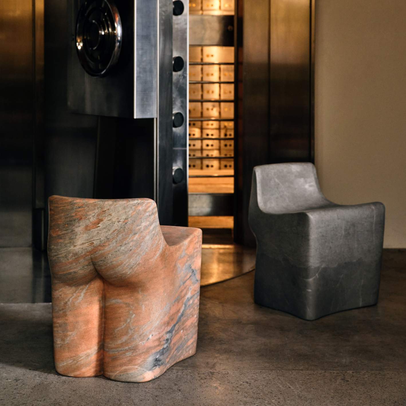 Butt Stool image number 1