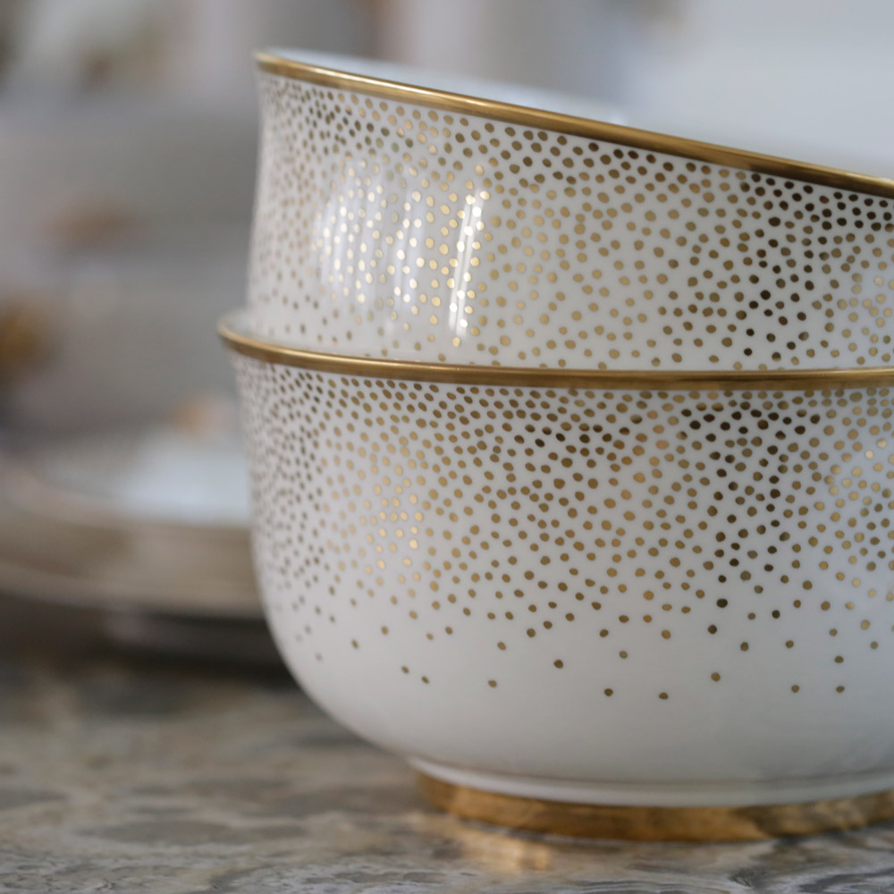 TROUSDALE MEDIUM ROUND BOWL image number 0