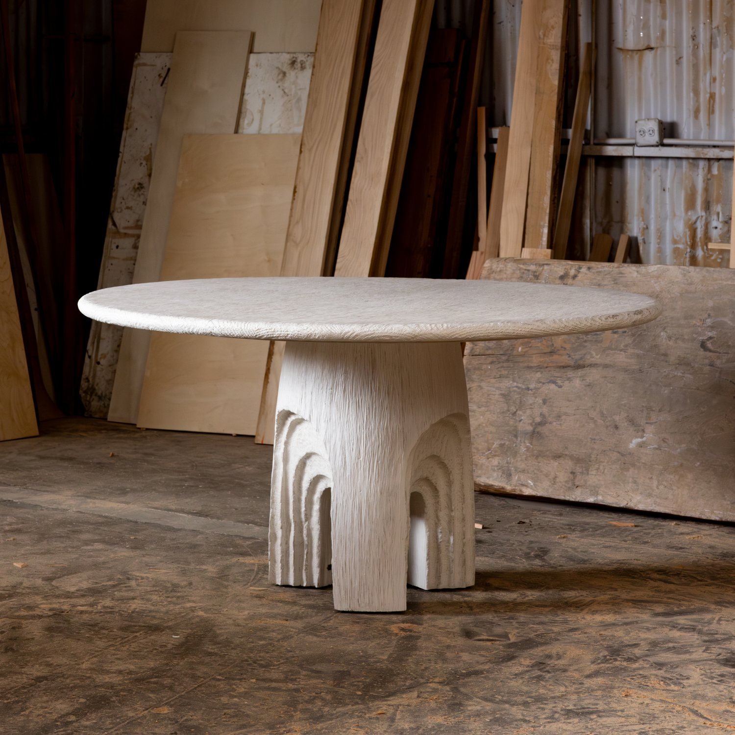 Echo Dining Table
