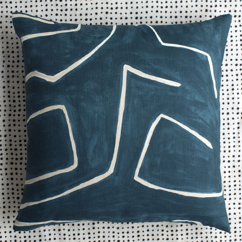 GRAFFITO PILLOW image number 1