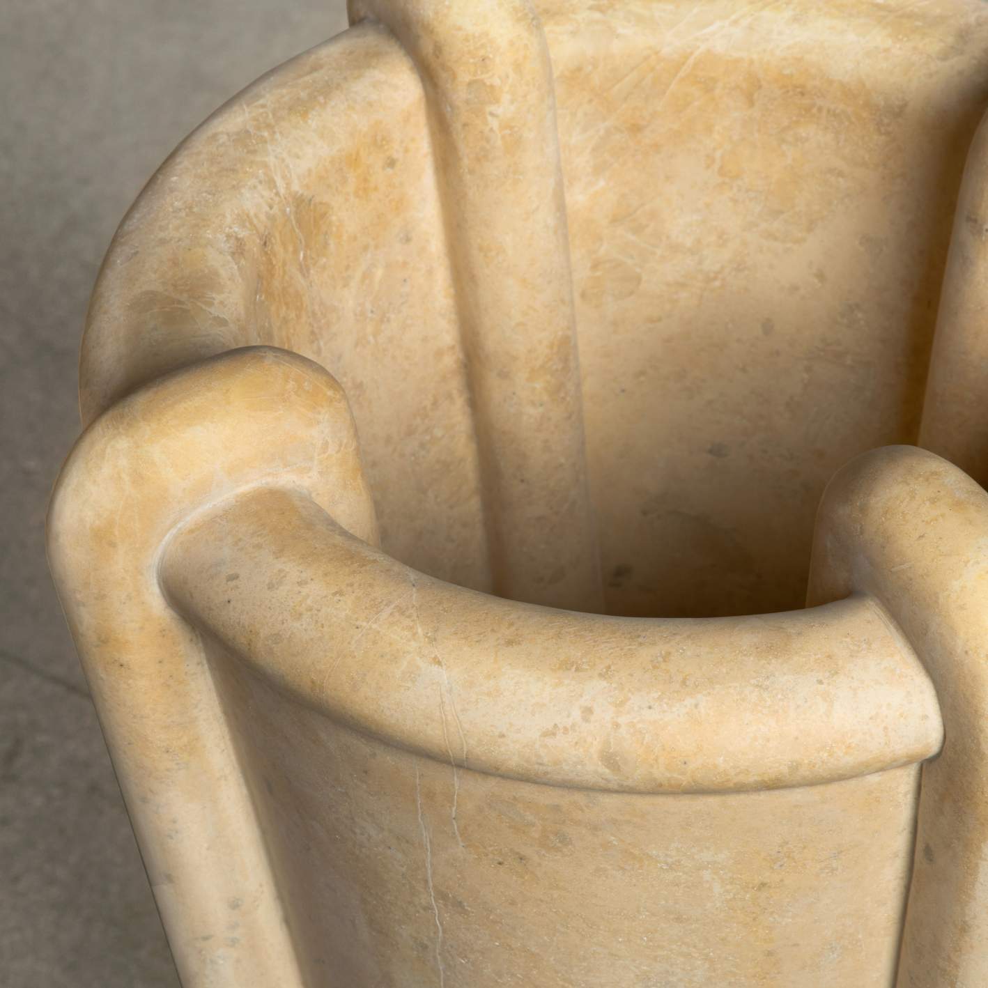 Nudo Large Vase image number 2