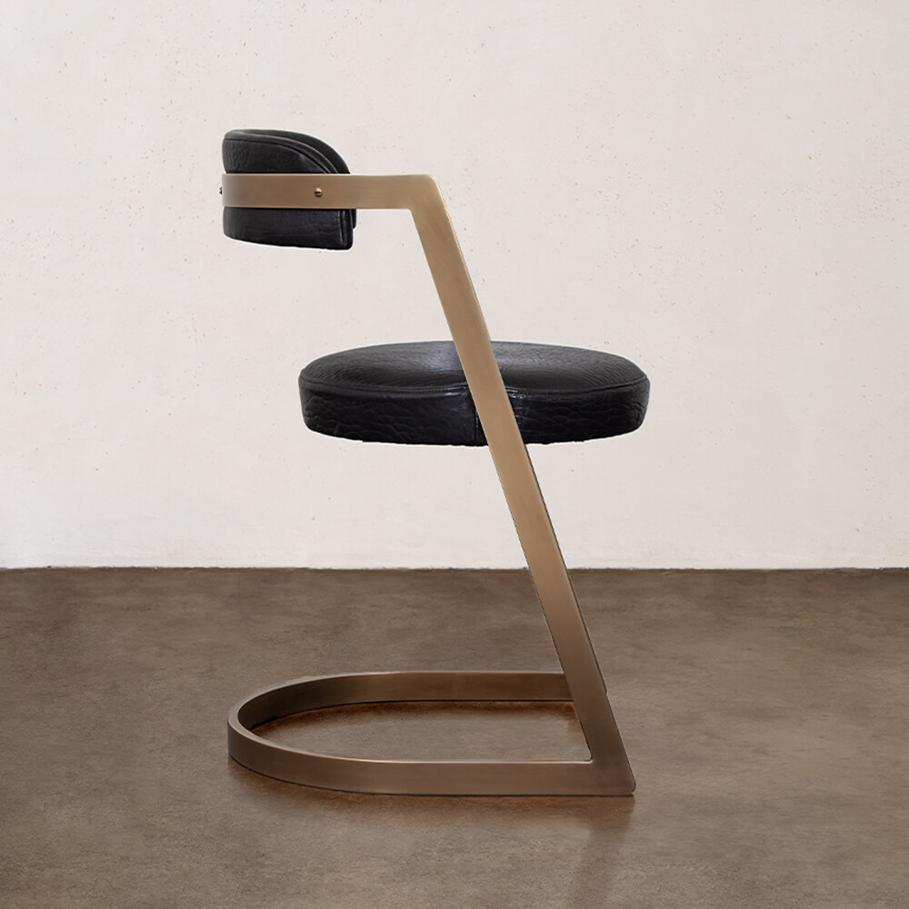 STUDIO DINING CHAIR image number 2