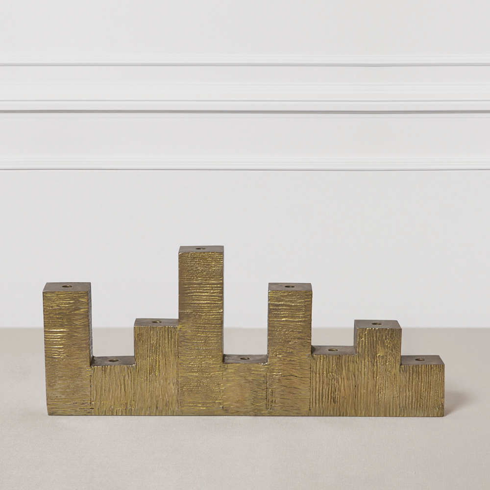 LUSTRE MENORAH image number 1