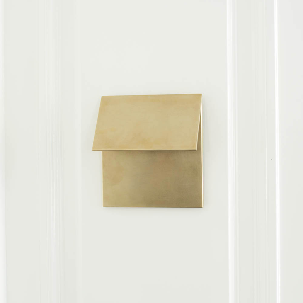 ESKER SINGLE FOLD SCONCE - BRASS image number 1