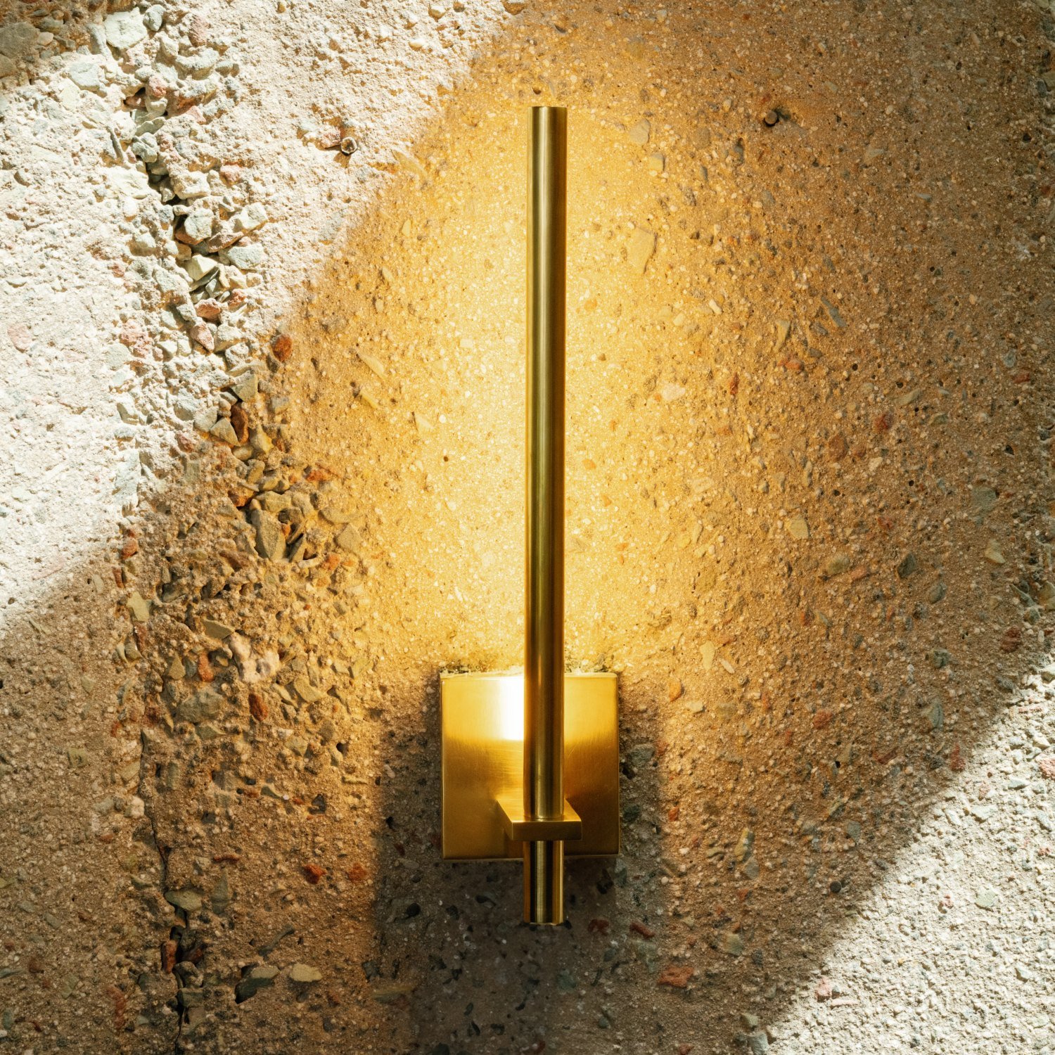 AXIS MEDIUM SCONCE image number 1