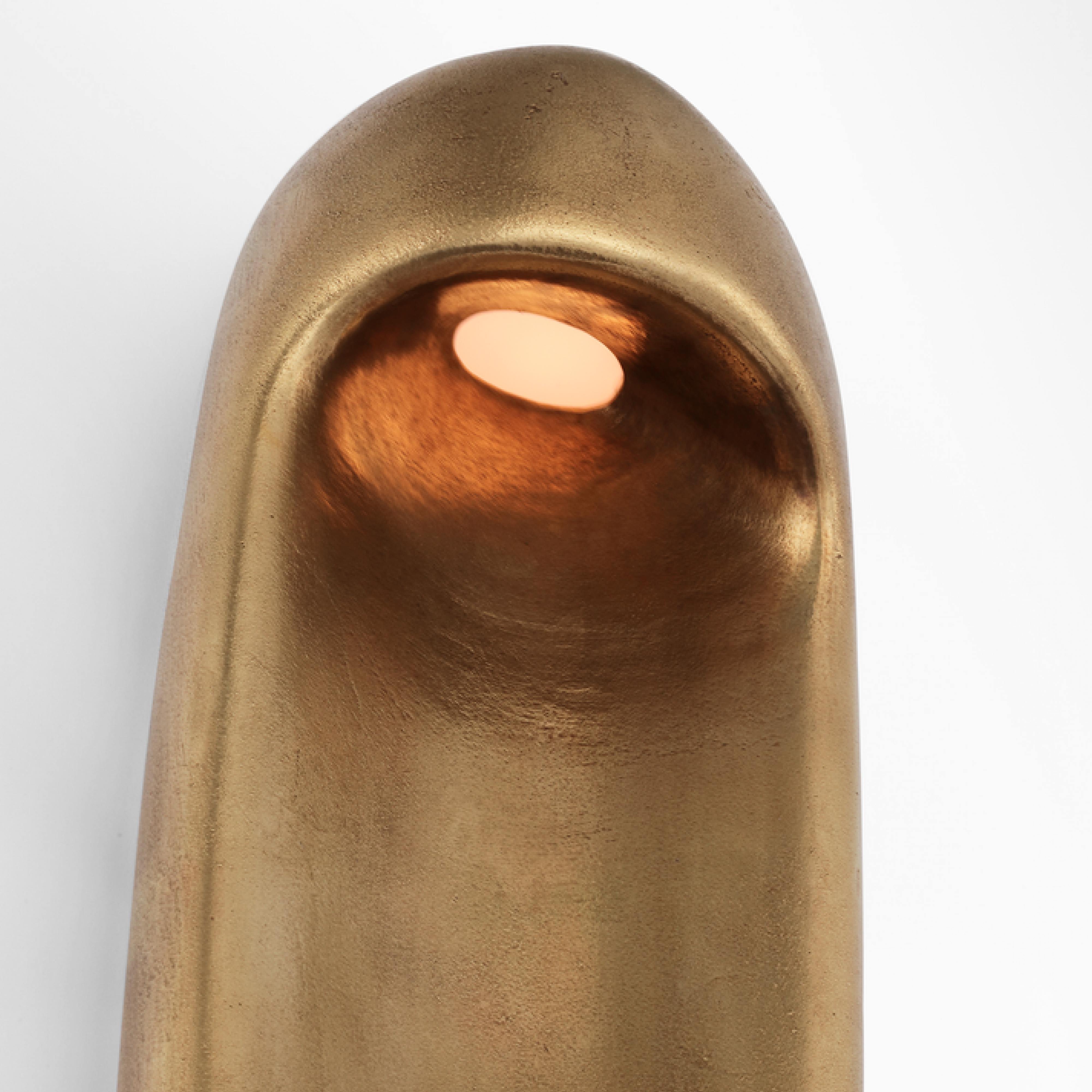 Esculpa 18" Elongated Wall Light image number 3