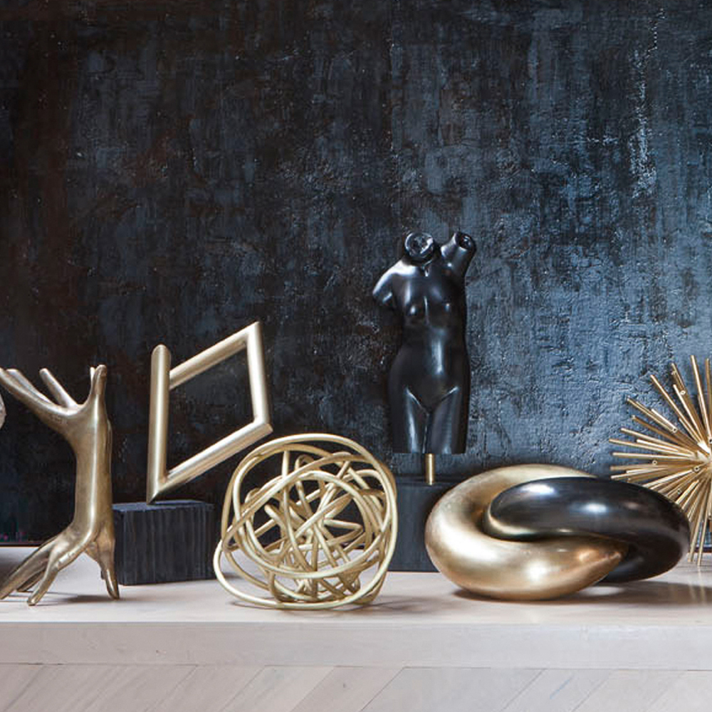 KNOT SCULPTURE image number 0