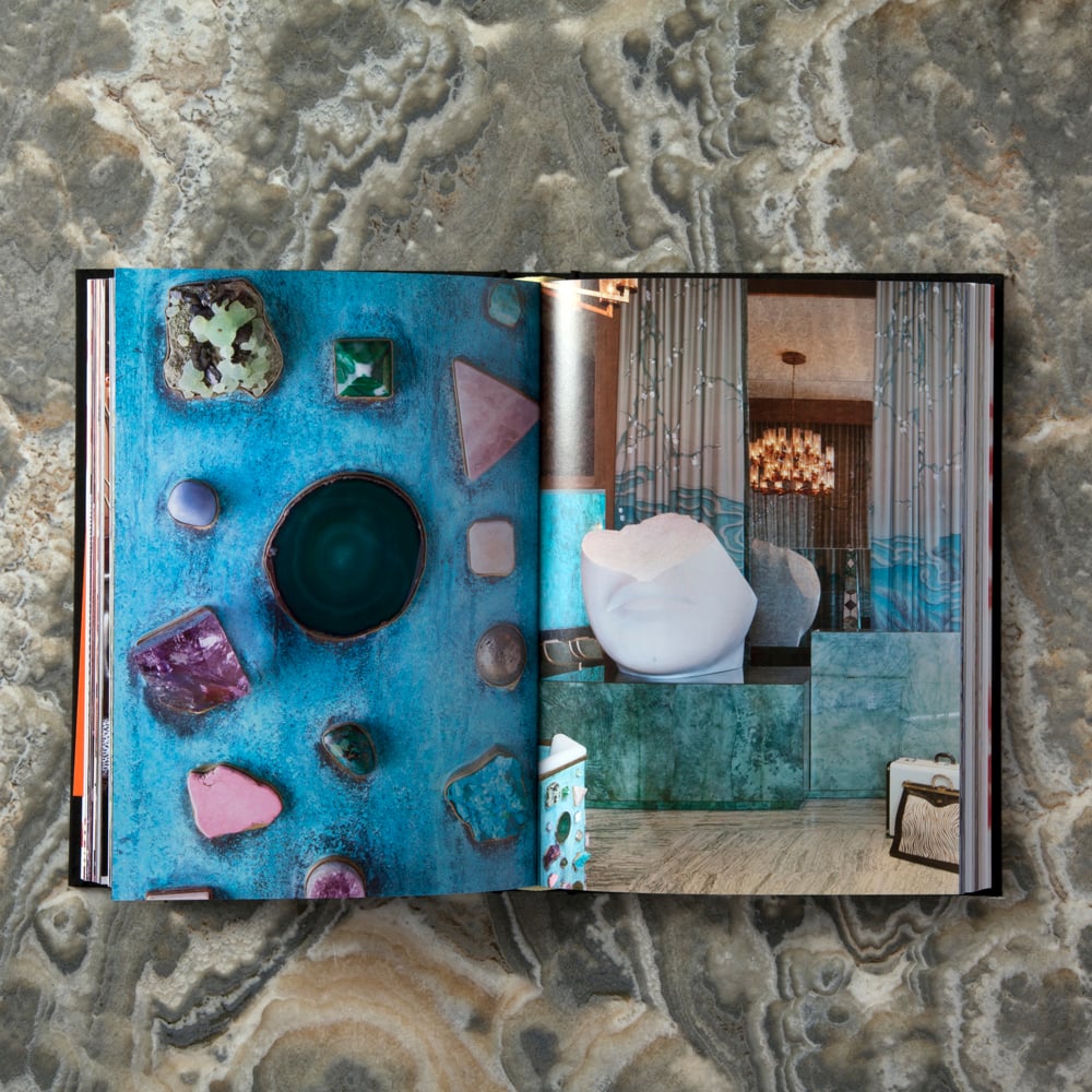 Hue, Limited Edition - BLACK image number 4