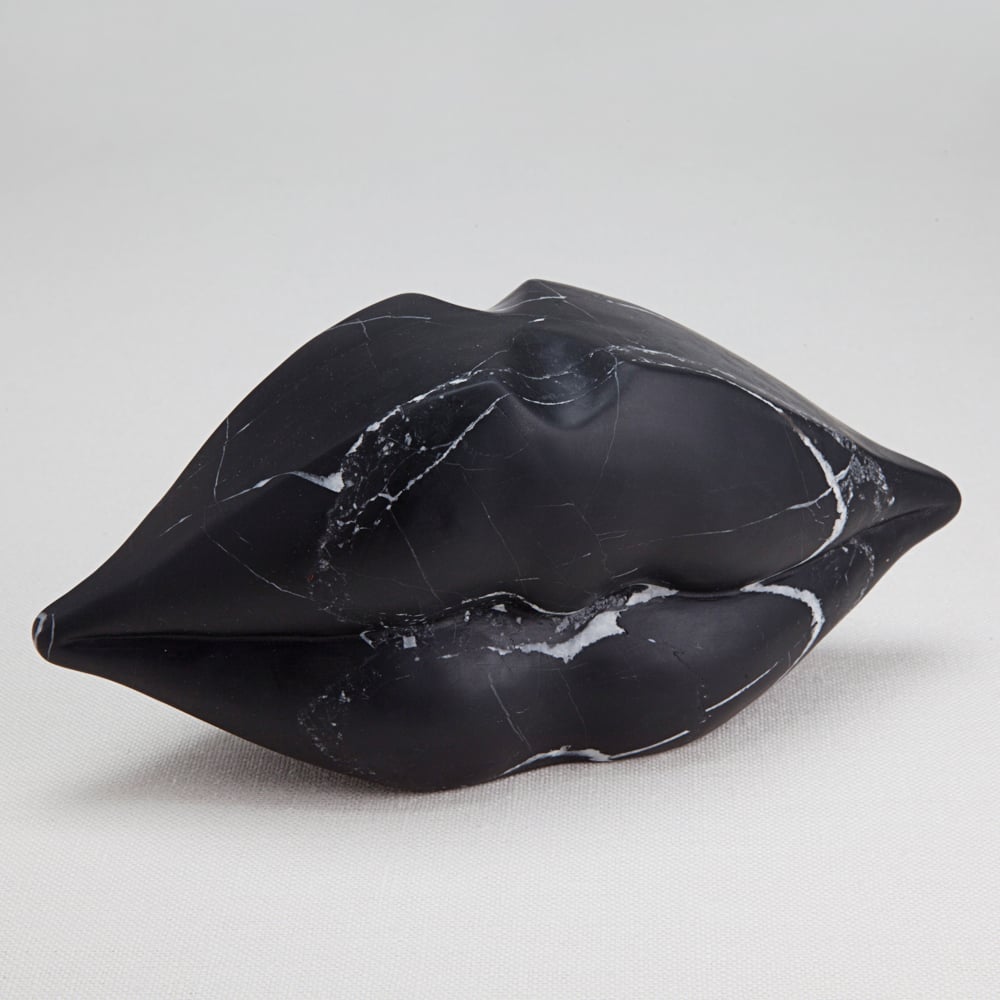 CLASSIC LITTLE KISS image number 0