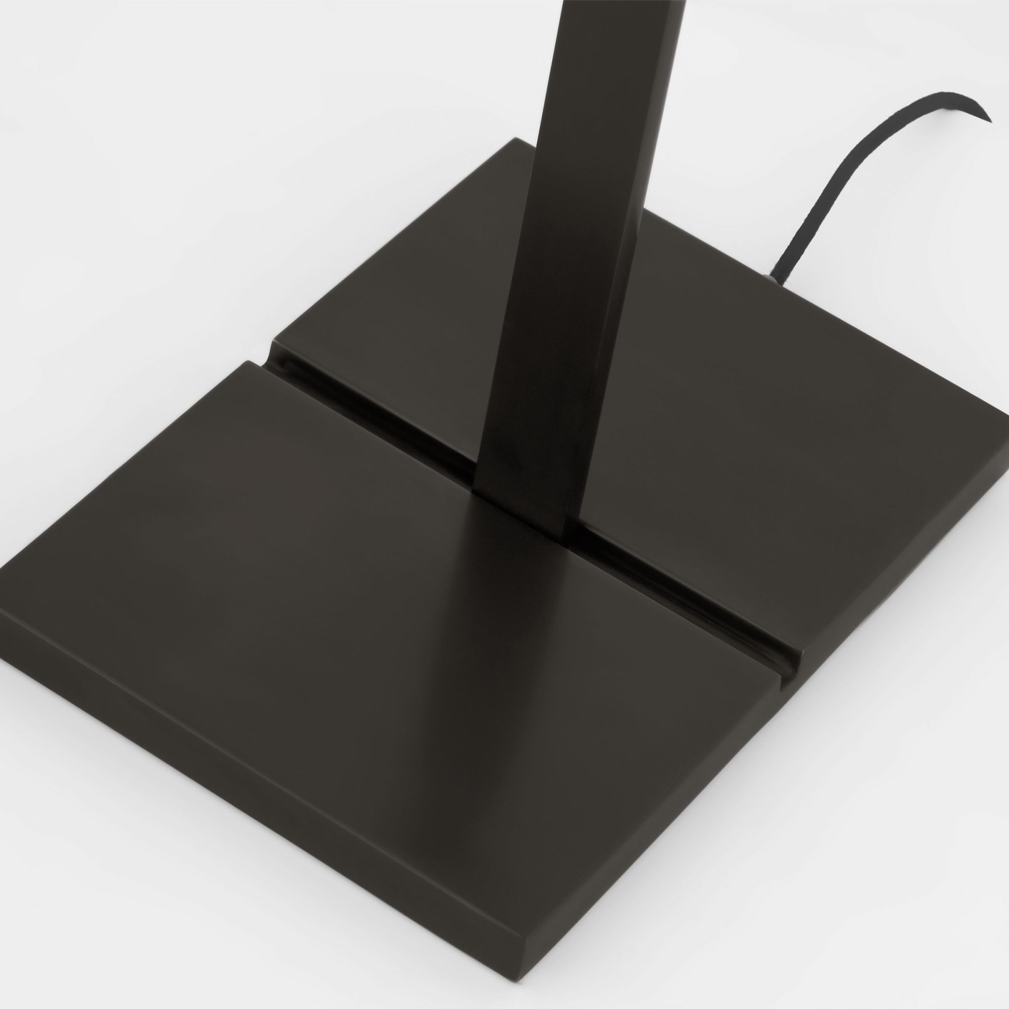 Linea 42" Floor Lamp image number 3