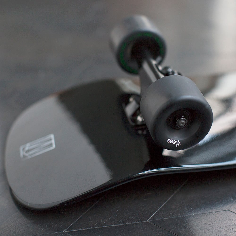 CRUZ SKATEBOARD image number 4