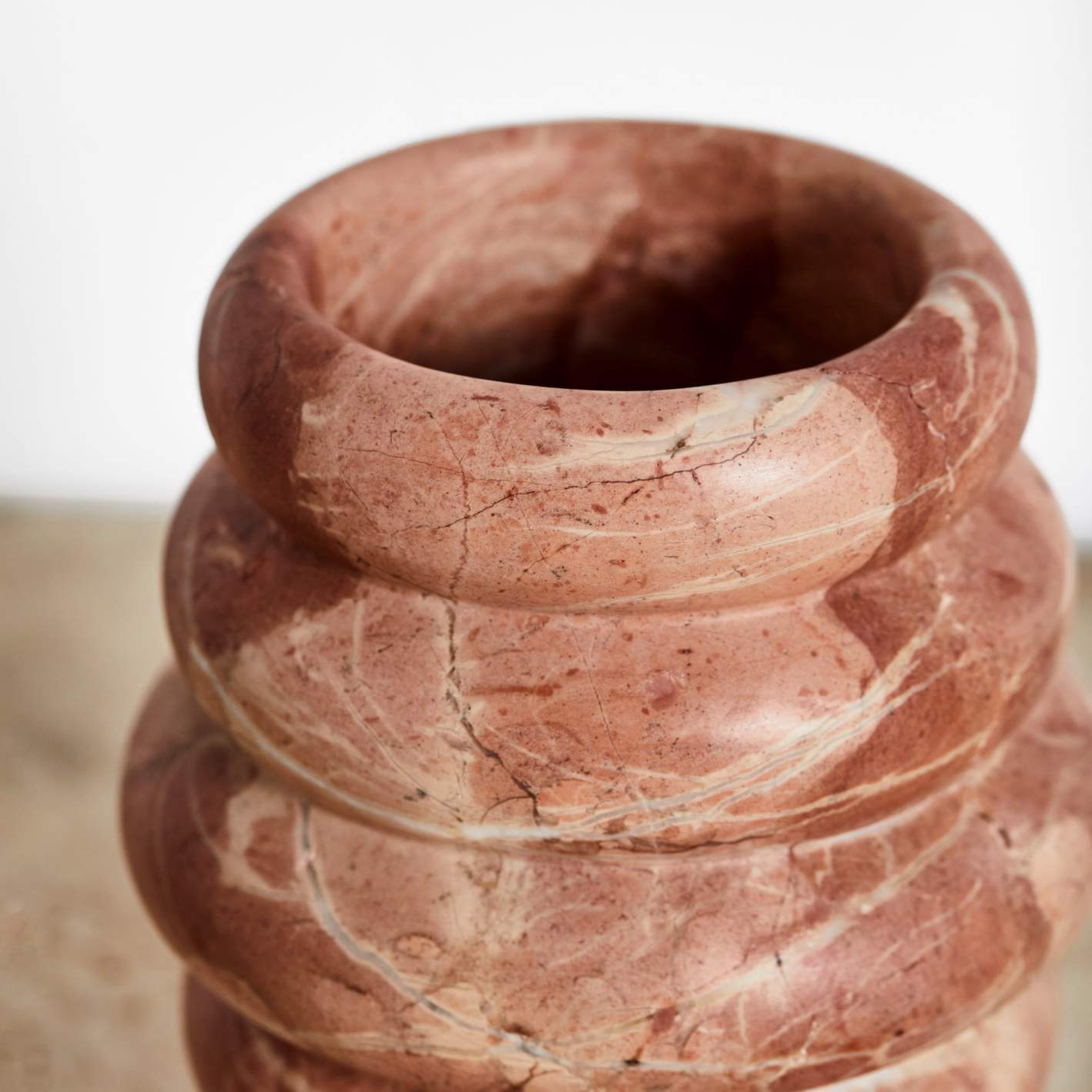 ORGANIC SMALL VASE image number 4