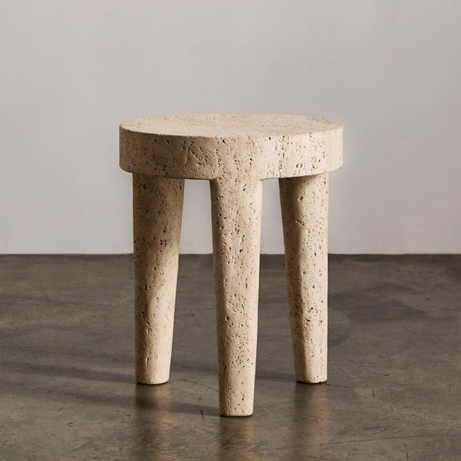 TRIBUTE STOOL LARGE image number 0
