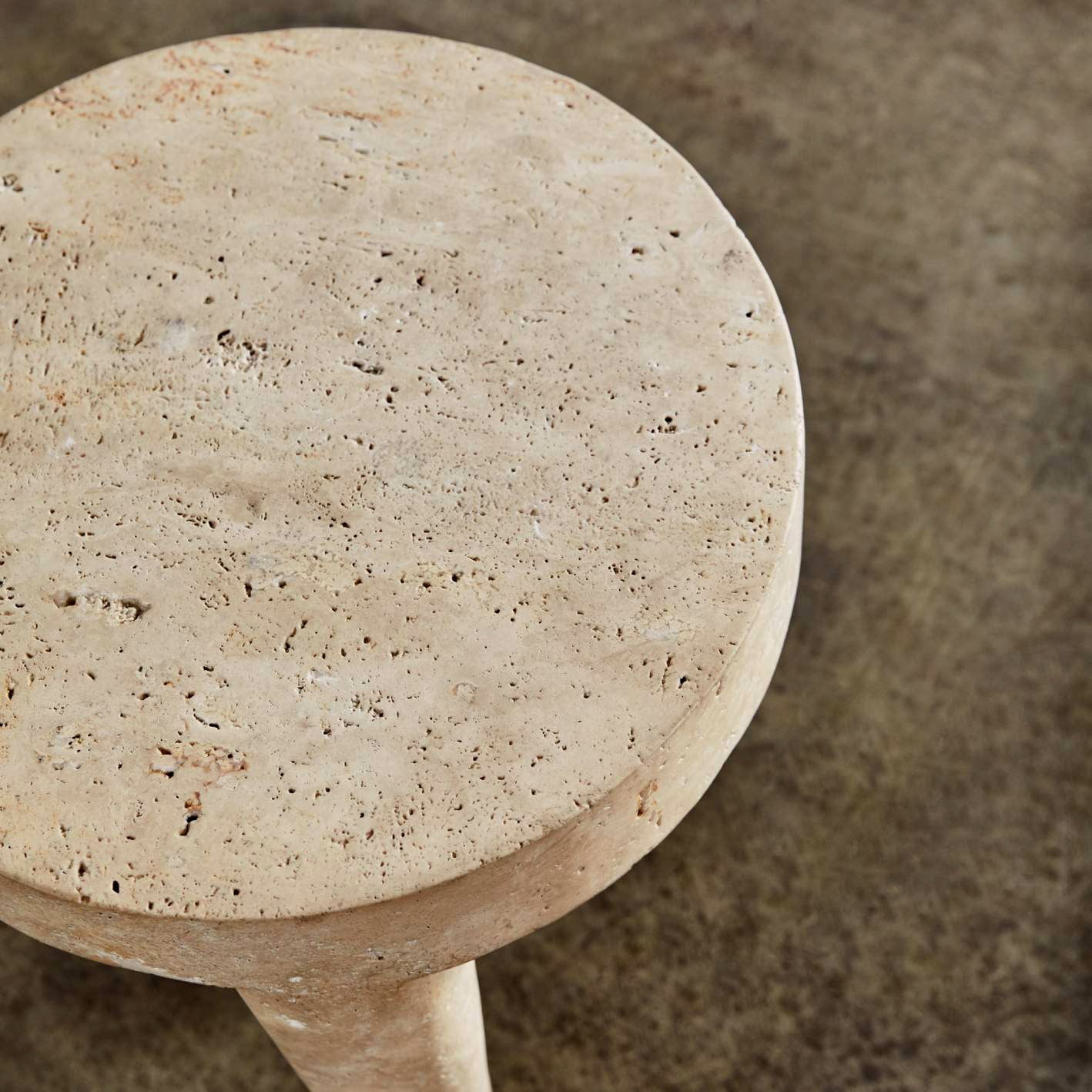 TRIBUTE STOOL LARGE image number 6