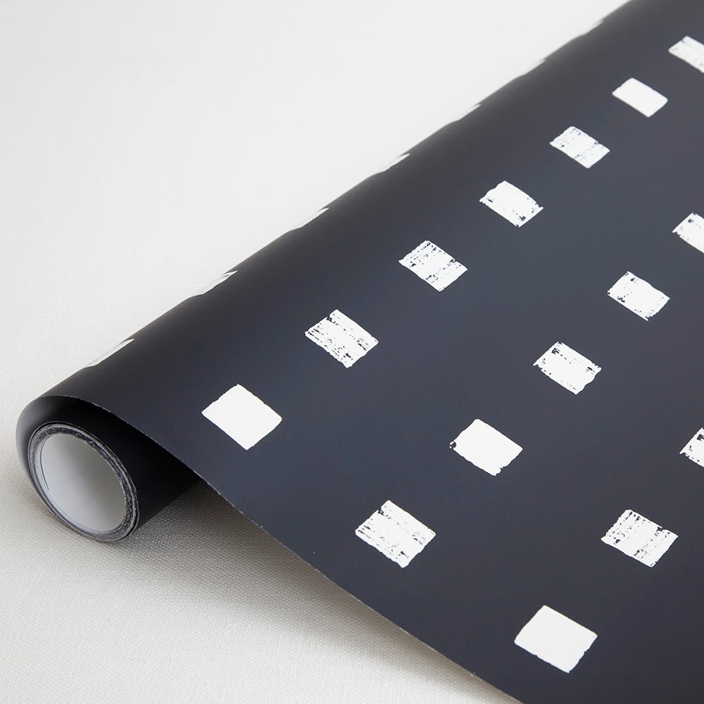 CHALET WALLPAPER - BLACK IVORY image number 1