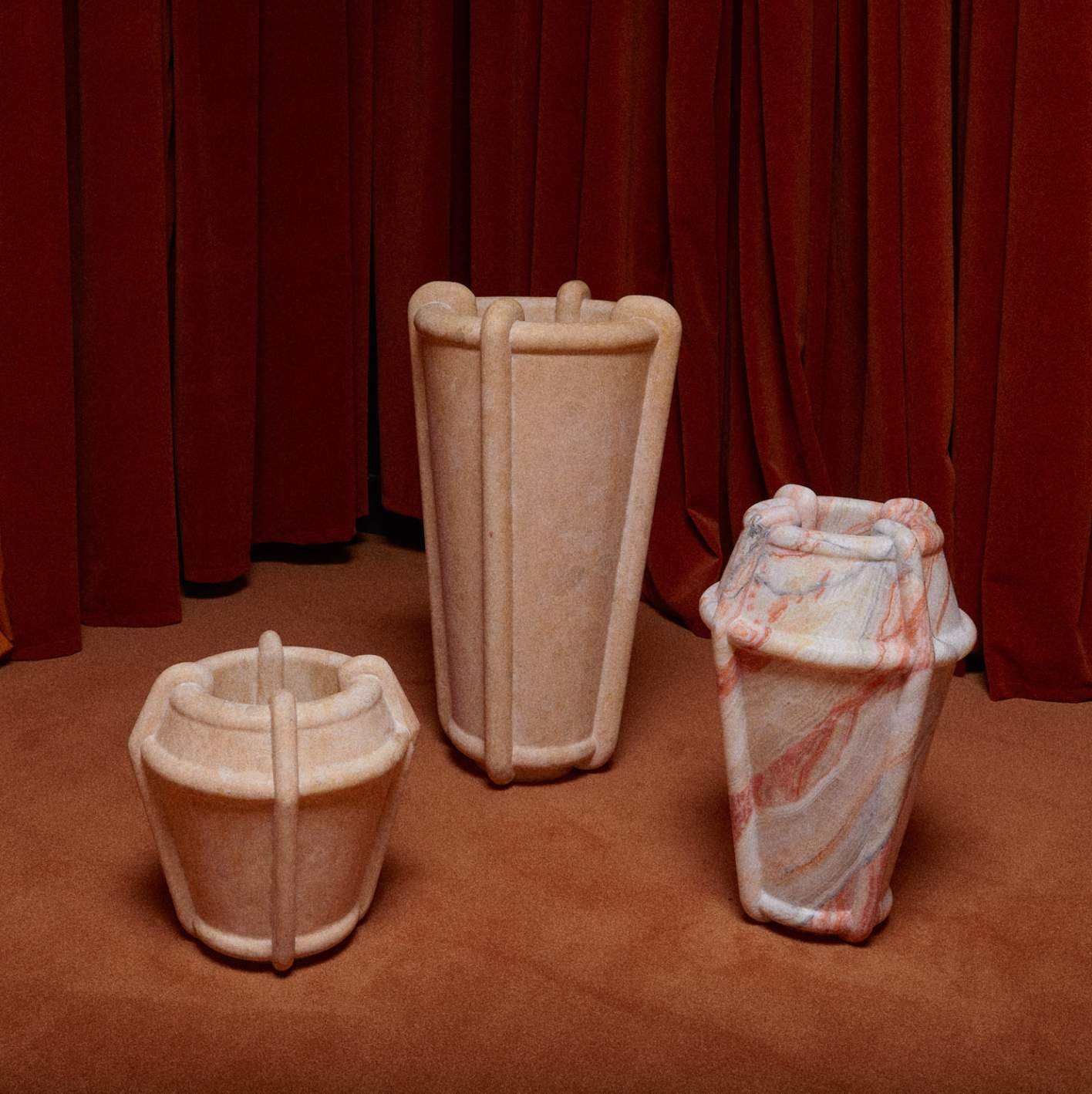 Nudo Large Vase image number 4