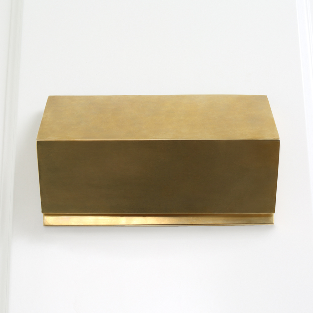 ESKER SMALL TRIANGLE SCONCE image number 4