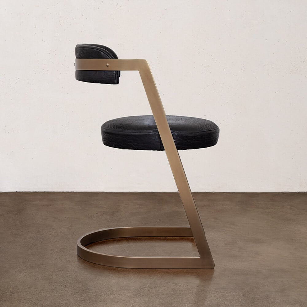 STUDIO DINING CHAIR image number 2