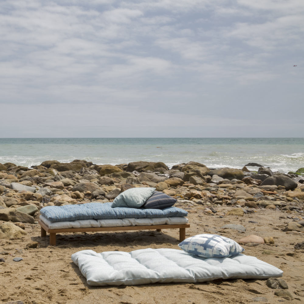 INLANDER OUTDOOR PILLOW - LAKE image number 0