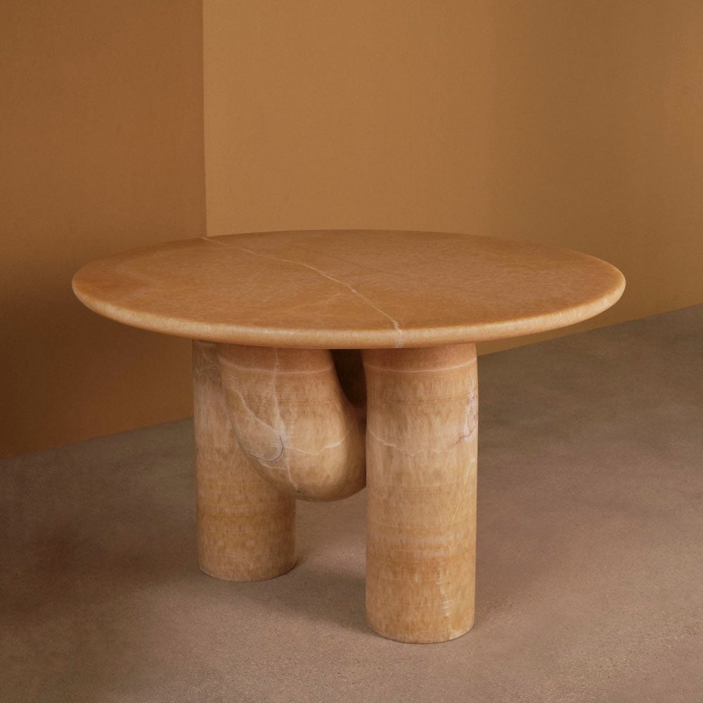Nudo Dining Table image number 0