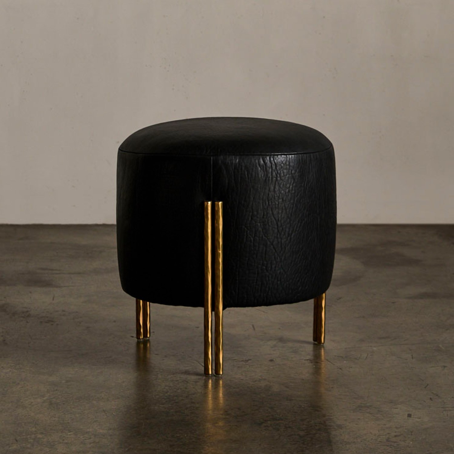 イマン ポワージュ キャセロール Melange Foot Stool | Kelly Wearstler