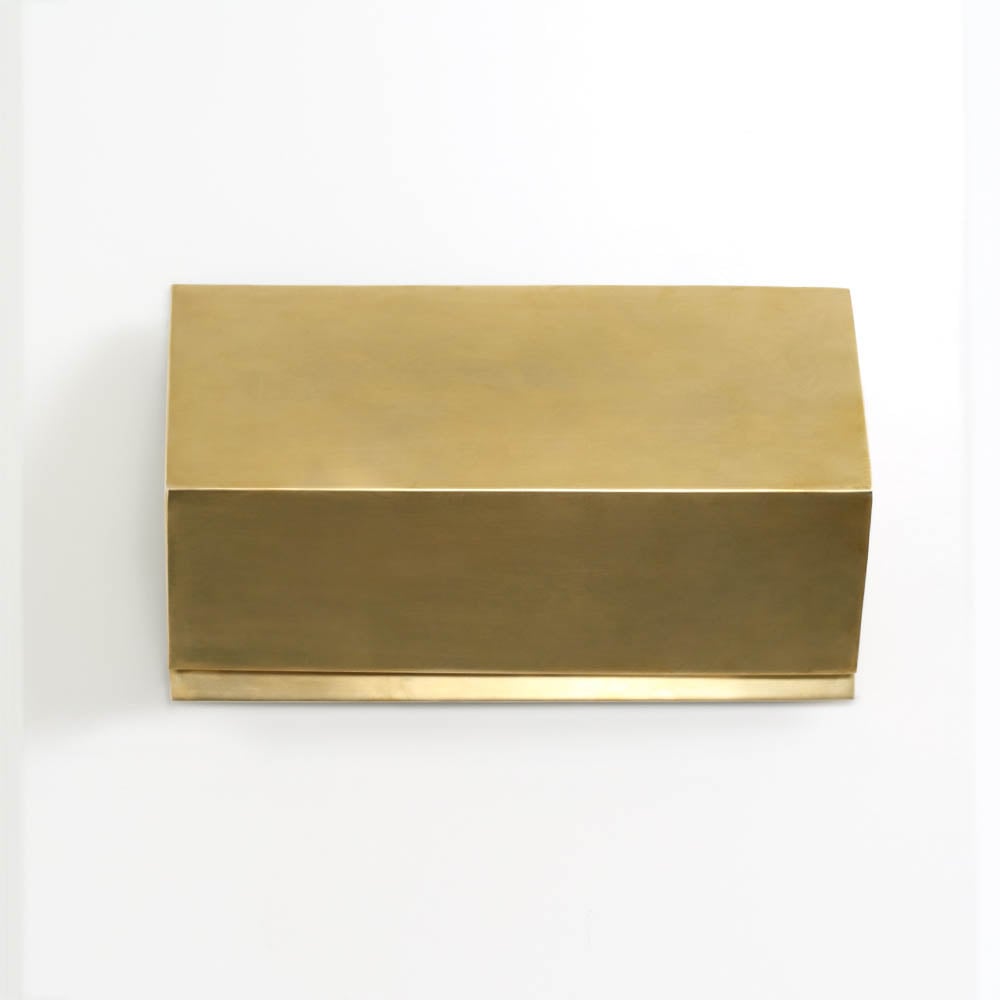 ESKER SMALL TRIANGLE SCONCE image number 1