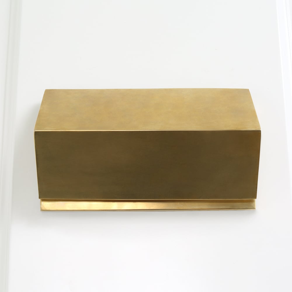 ESKER SMALL TRIANGLE SCONCE image number 4