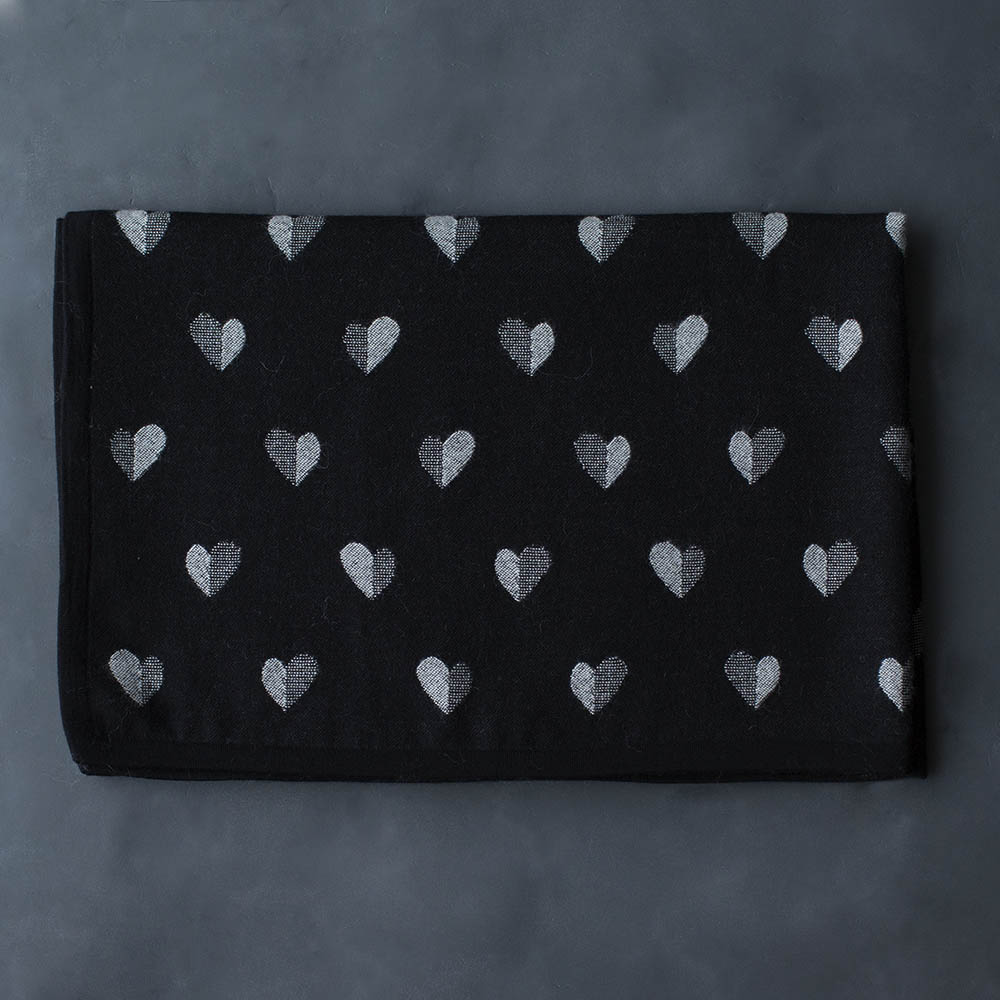 AMORATA THROW image number 1