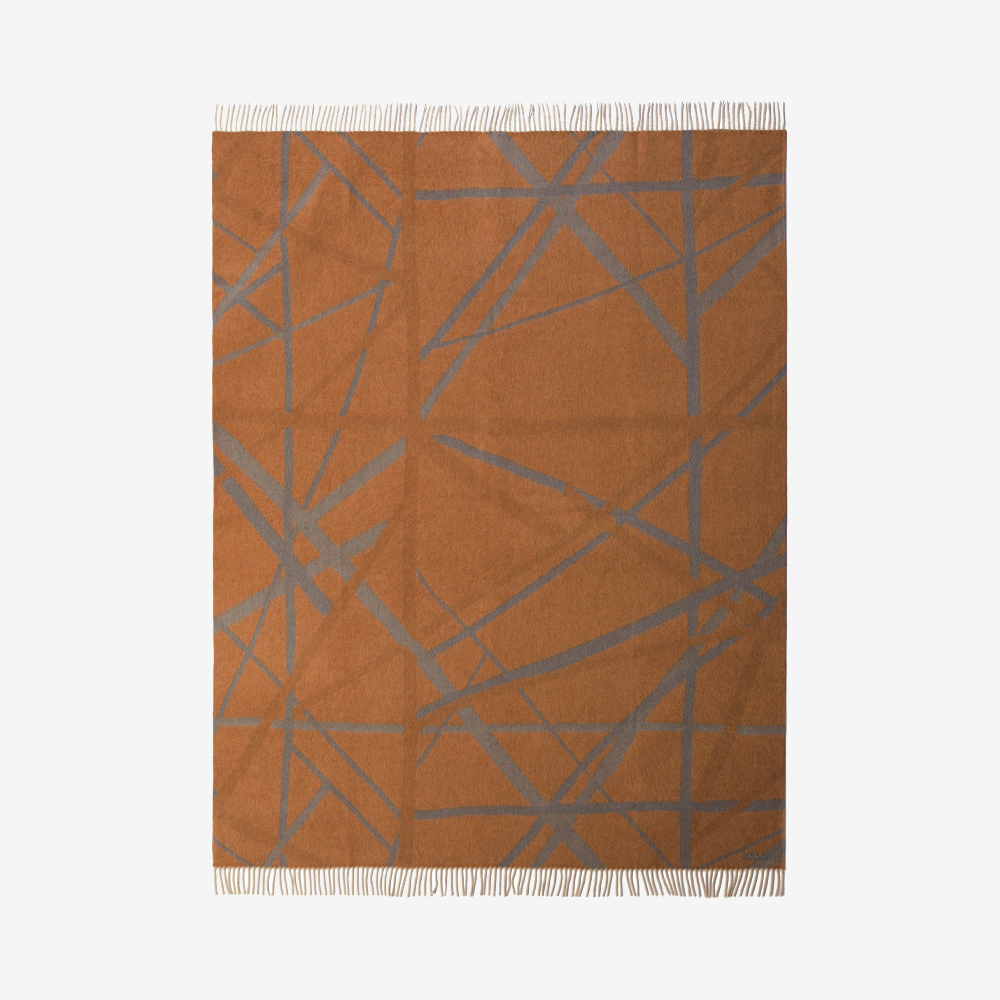 SUPERLUXE CHANNELS THROW image number 3
