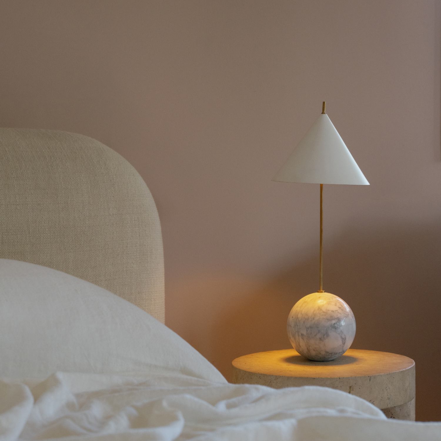 Cleo Accent Lamp image number 1
