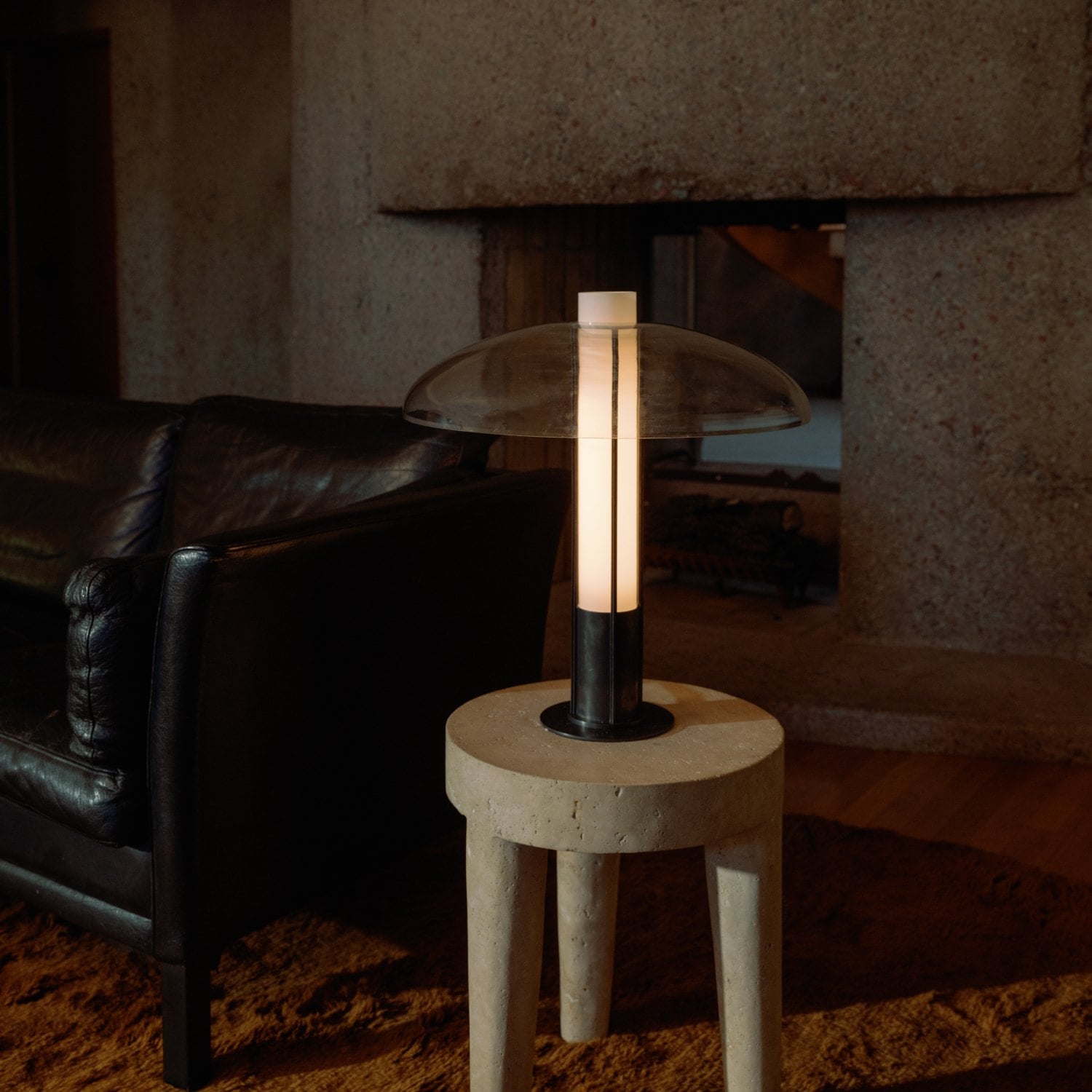 TROYE MEDIUM TABLE LAMP image number 2